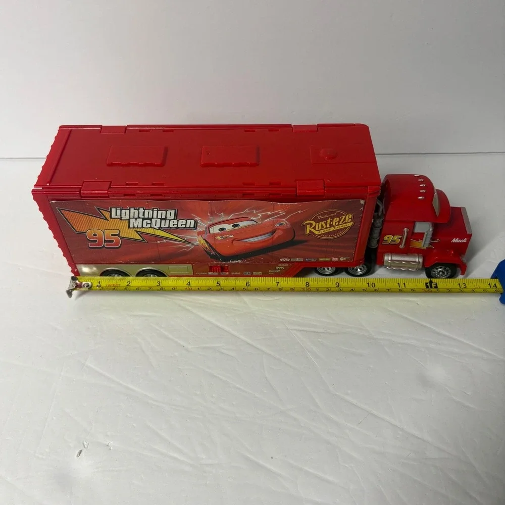 2015 Mattel Disney Pixar Cars Wheel Action Drivers Mack Transforming Playset
